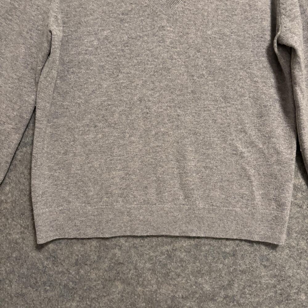 Vince Sweater Womens Size Large Gray 100% Cashmere V Neck Pullover Soft Knit - Picture 3 of 13
